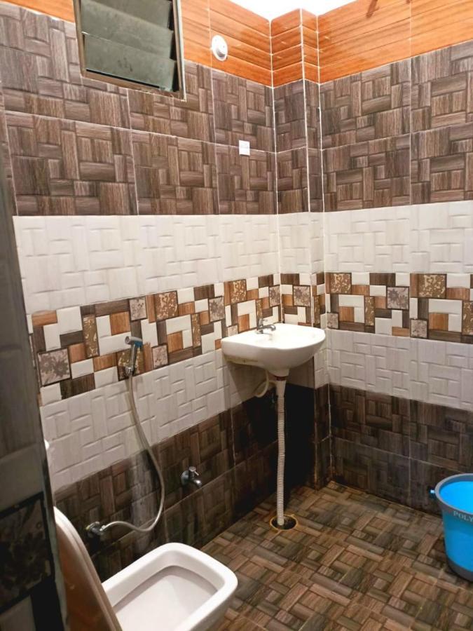 Indra Apartment Varanasi Luaran gambar